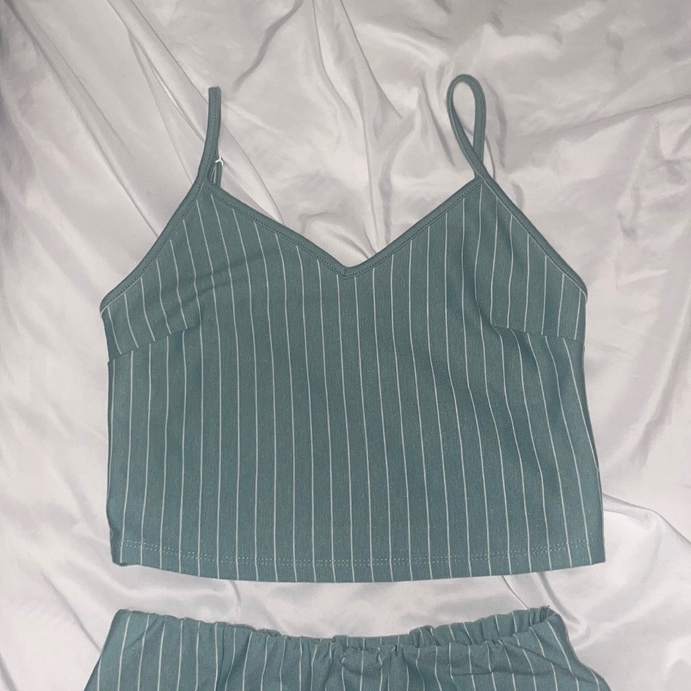 2 PIECE MATCHING SET